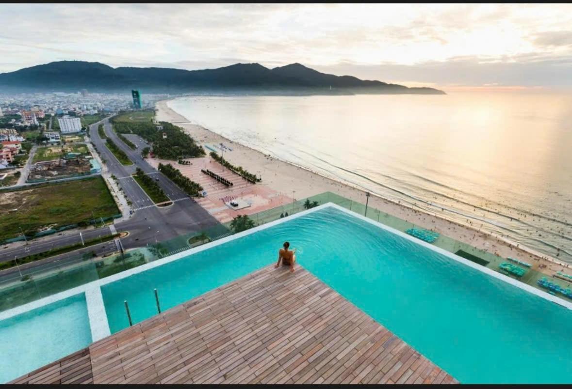 Romantic With Seaview - Beachfont Apartment *