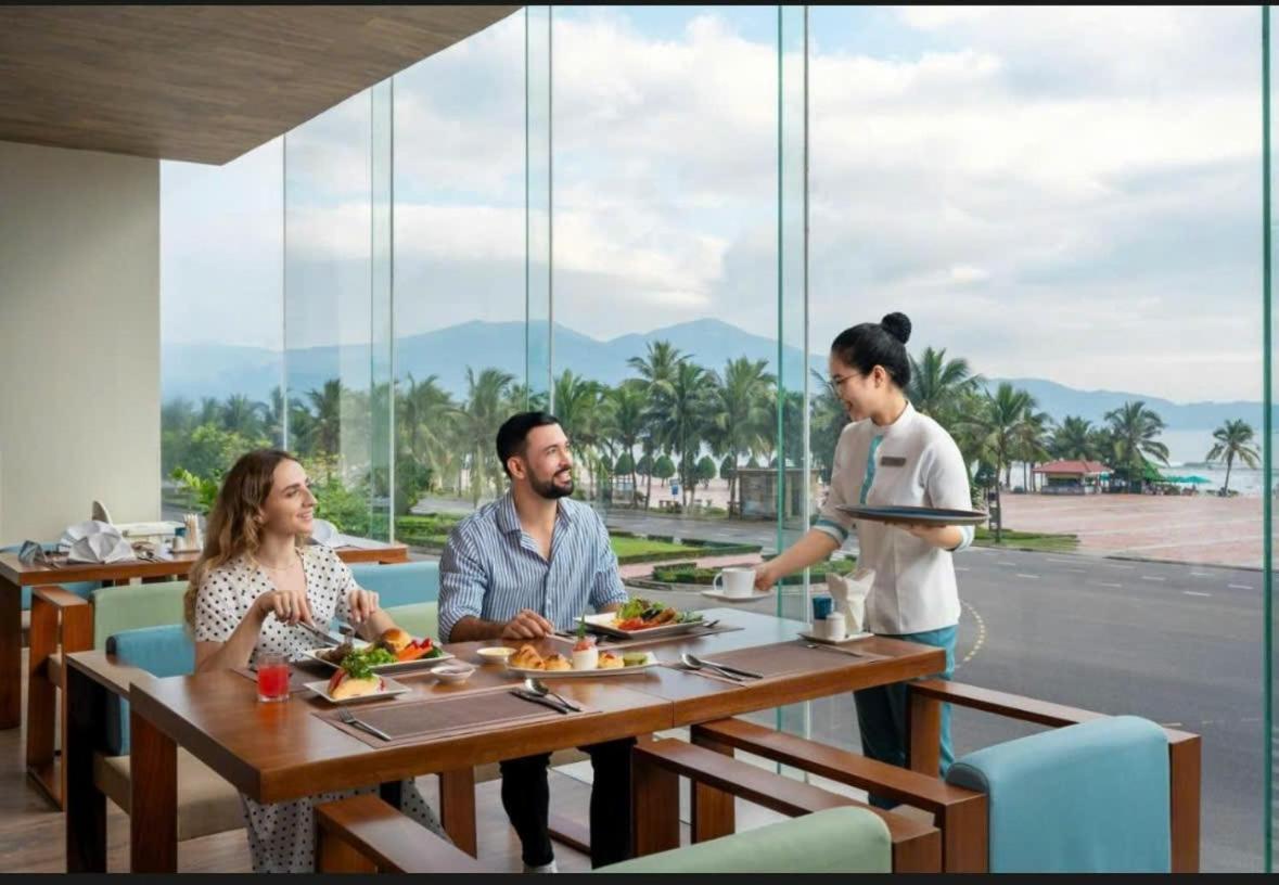 Romantic With Seaview - Beachfont Apartment Da Nang